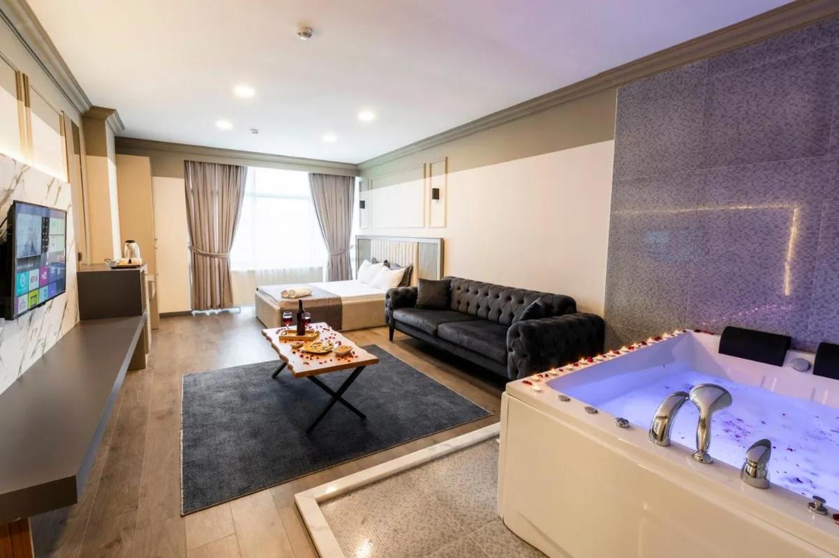 Royal Luxury Hotels Suites イスタンブール エクステリア 写真